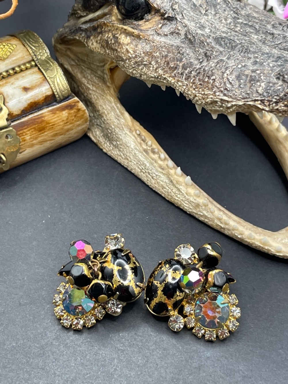 Juliana oval jet and gold cabochon clip earrings vintage verified